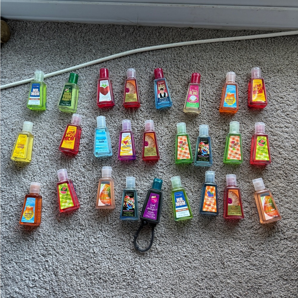 Vintage Pocketbac Lot of 26